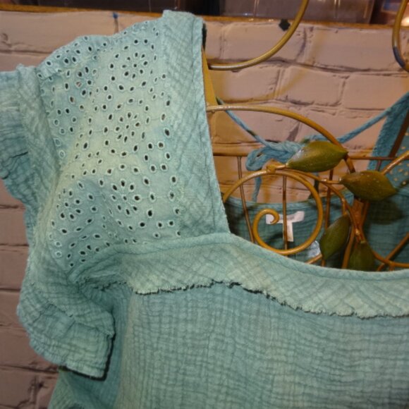 Maurice's Pretty Green Summer Gauze Top, NWT - Picture 3 of 7